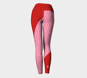 Reds and pinks and tiny hearts adorn these high-waisted compression leggings