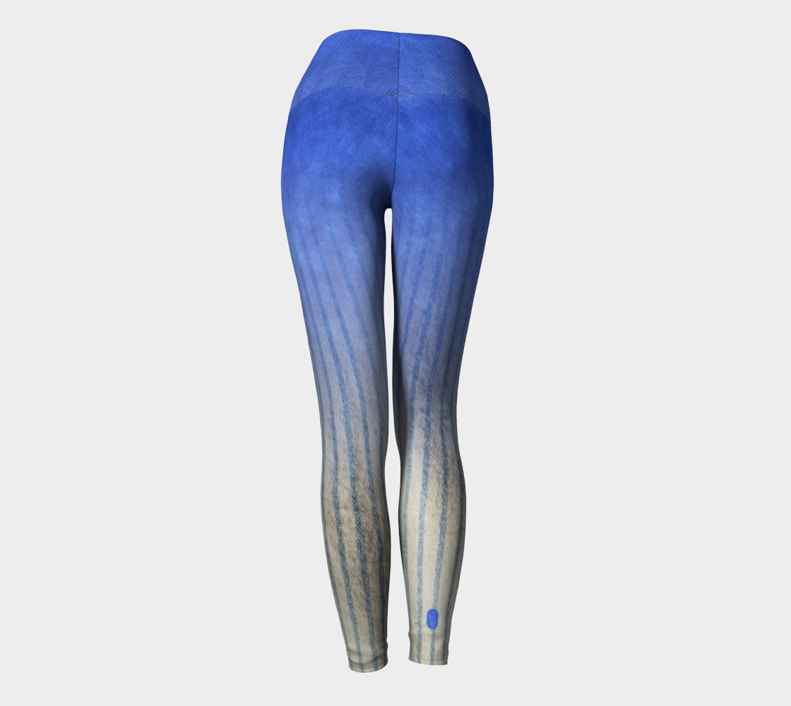 High-waisted compression leggings with a french linen inspired texture with a beautiful blue hue.