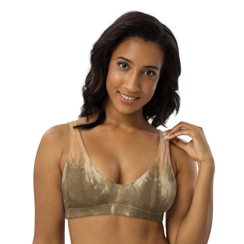 A beautiful tie dye print featuring neutral tones on this sports bralette.