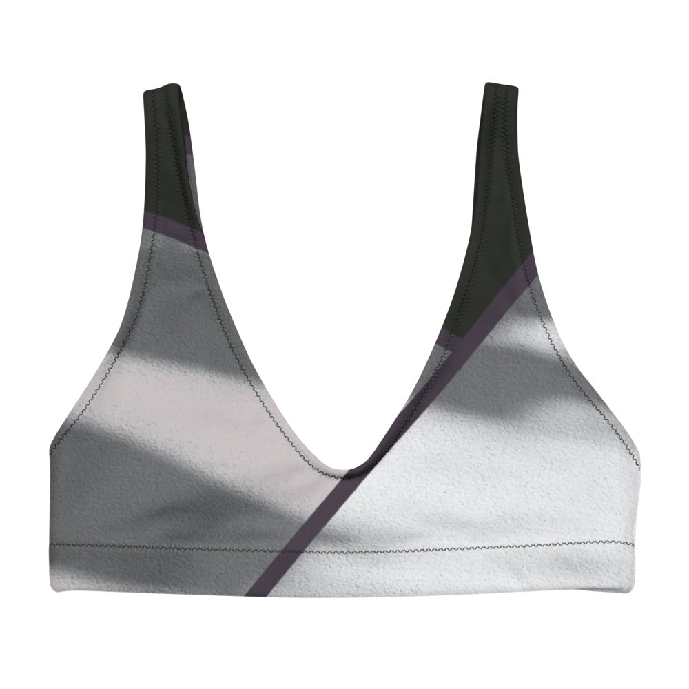 Black and white color block on this sports bralette.